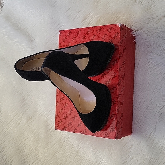 Guess Heels - Picture 1 of 7